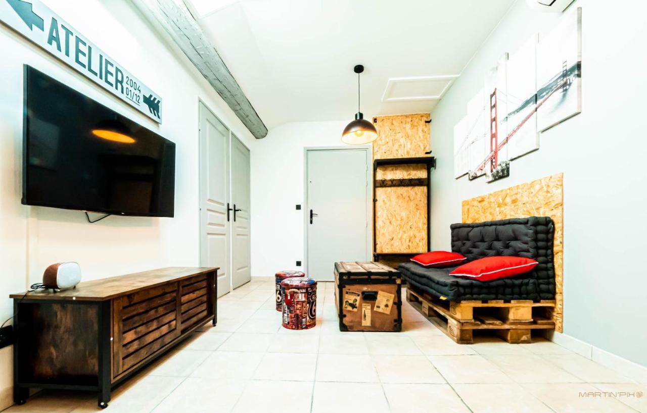 Centre Historique - Free Parking - Self Checkin - Wifi - Industriel - Sleepntripbeziers Apartamento Exterior foto