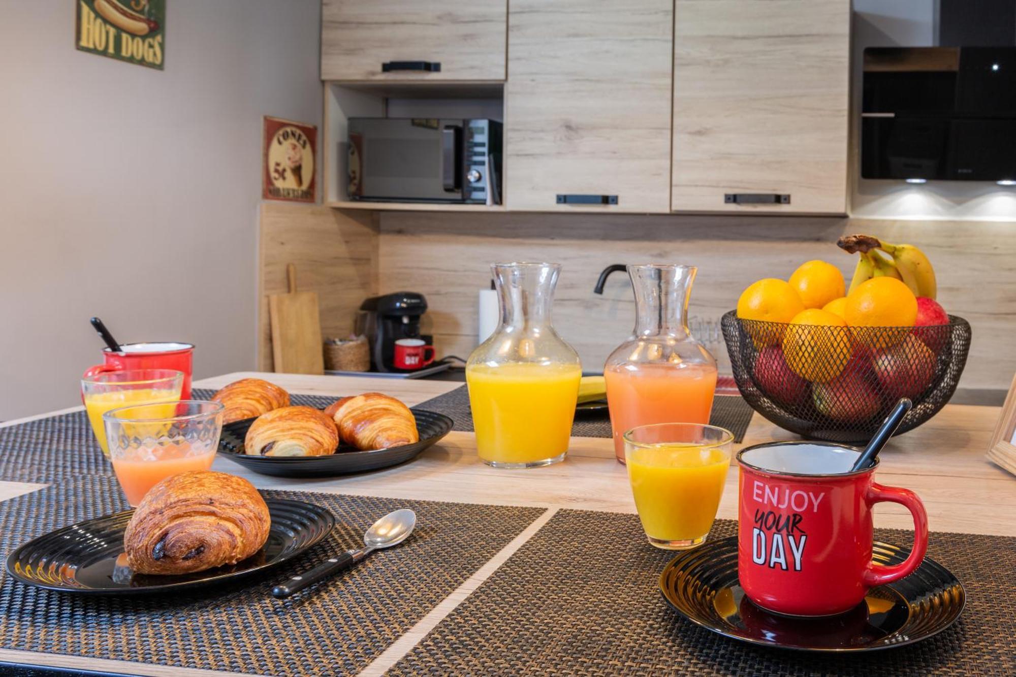 Centre Historique - Free Parking - Self Checkin - Wifi - Industriel - Sleepntripbeziers Apartamento Exterior foto