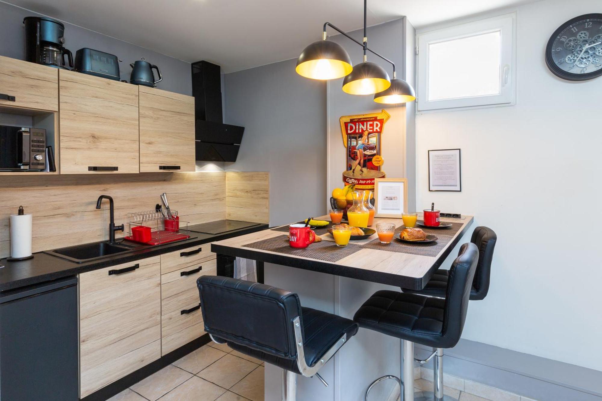 Centre Historique - Free Parking - Self Checkin - Wifi - Industriel - Sleepntripbeziers Apartamento Exterior foto